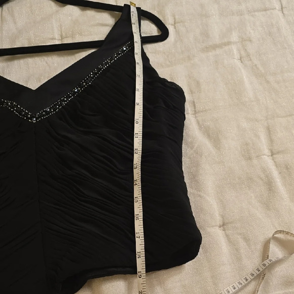 Black Sleeveless Embellished Bustier Tank Top - Picture 15 of 16